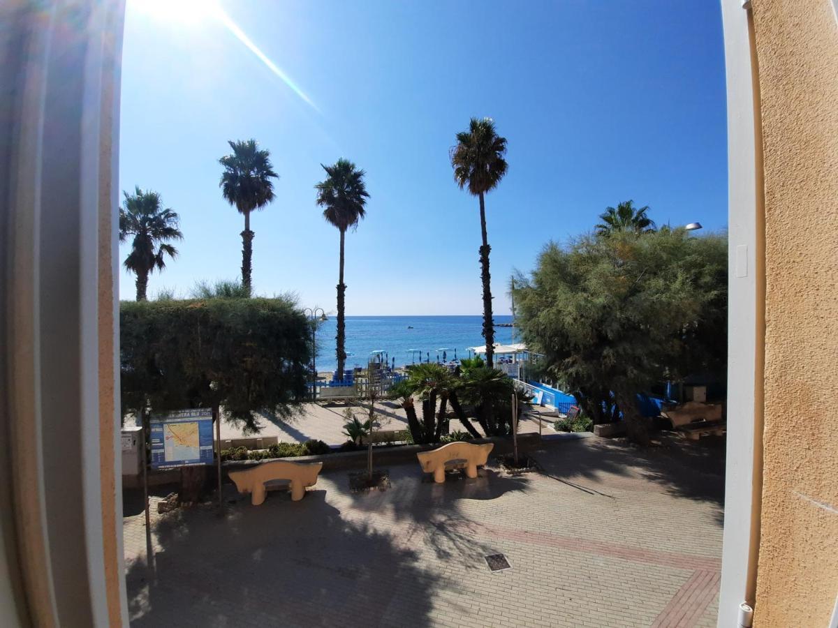 Finestre Sul Mare San Lorenzo al Mare Quarto foto